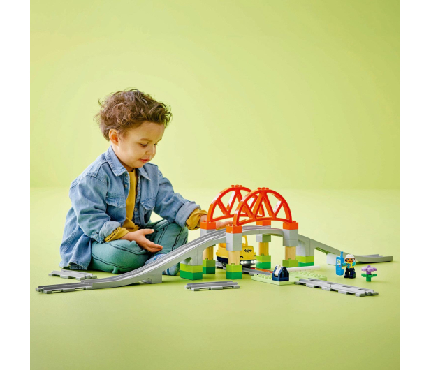 LEGO DUPLO 10426 Tory kolejowe i wiadukt - 1284205 - zdjęcie 4